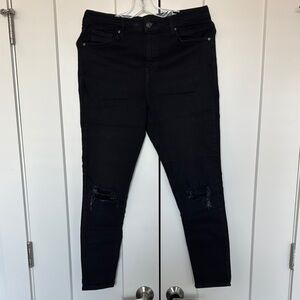 Black Skinny Distressed Jeans